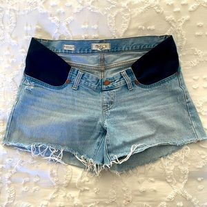 Madewell Relaxed Denim Maternity Shorts